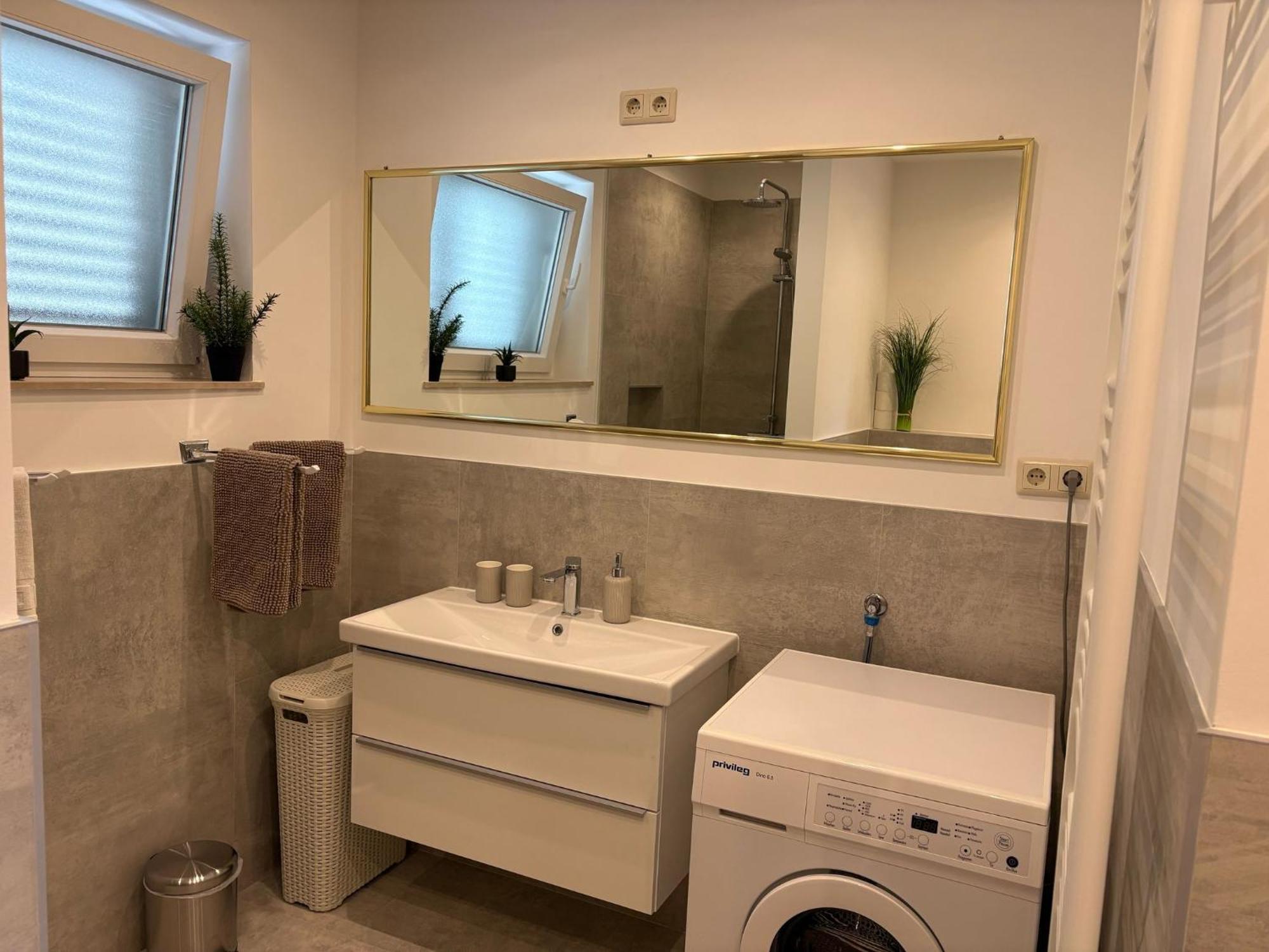 סנג' Apartments Lili מראה חיצוני תמונה